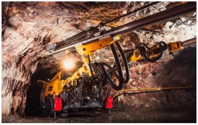 案例分享 | 螺旋式擺動油缸在重負載應用中的優勢